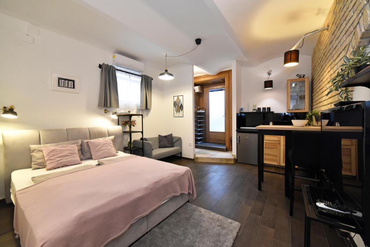 Manuela Varsavska Studio Apartments 萨格勒布 外观 照片