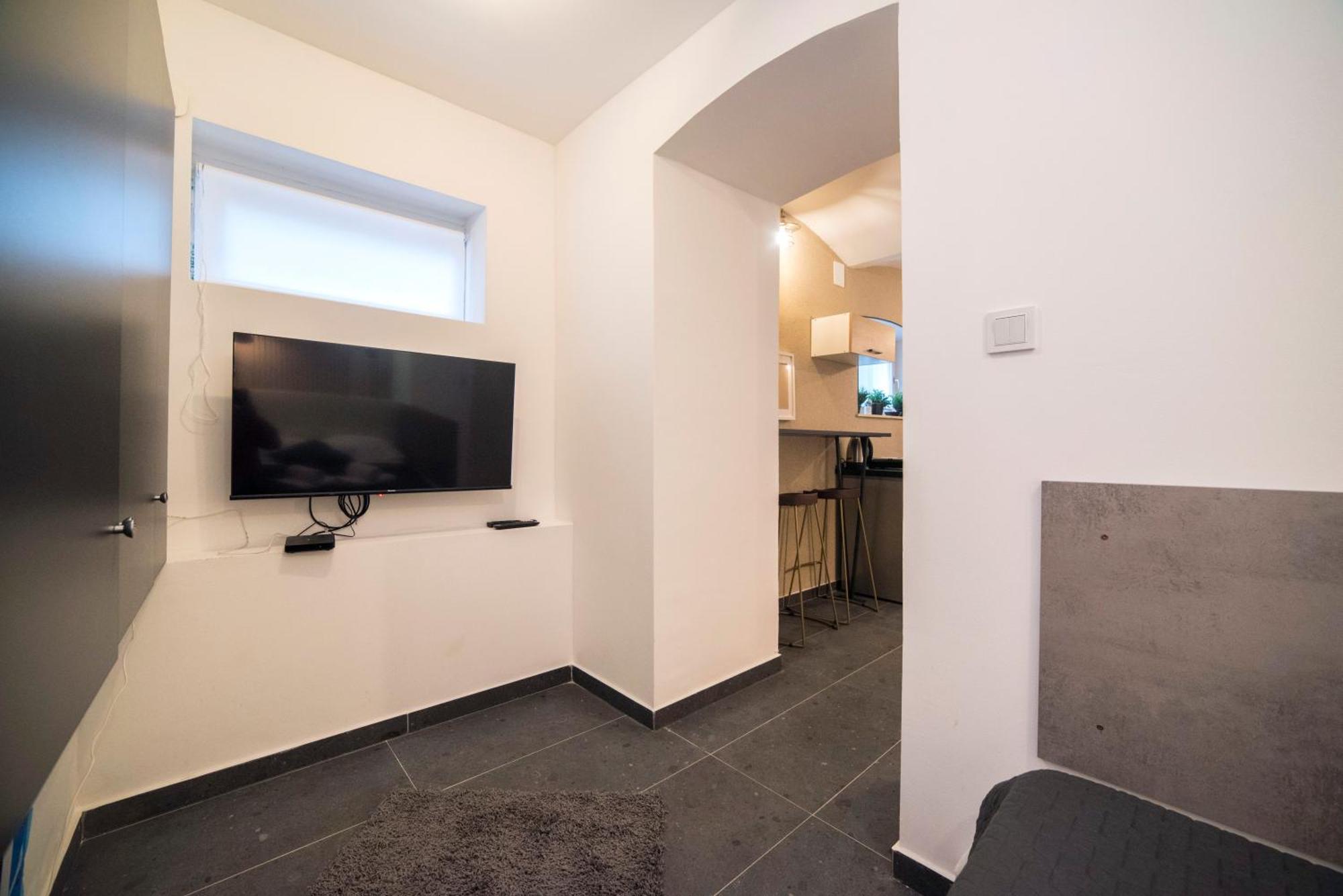 Manuela Varsavska Studio Apartments 萨格勒布 外观 照片