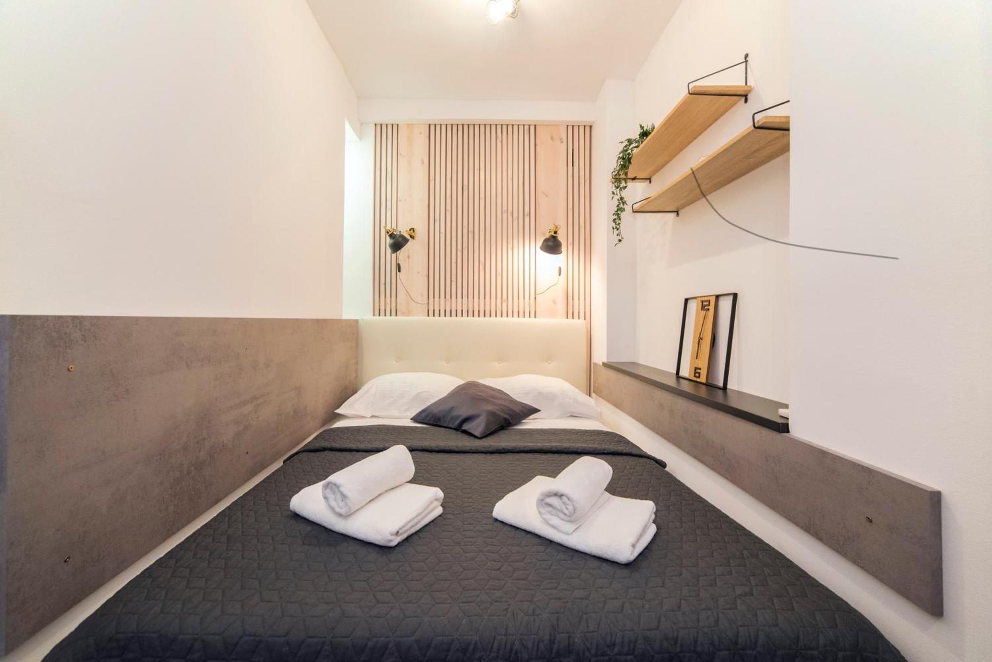 Manuela Varsavska Studio Apartments 萨格勒布 外观 照片